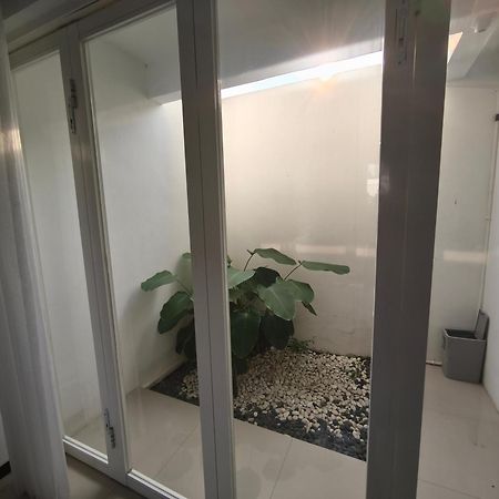Villa Royal Arois Syariah Dekat Jatim Park 3 Tlekung Dış mekan fotoğraf